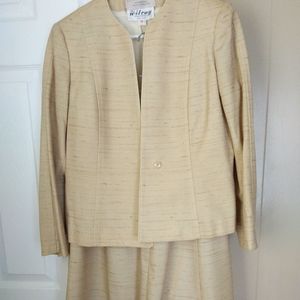 Vintage wilroy traveller 2 piece woman outfit